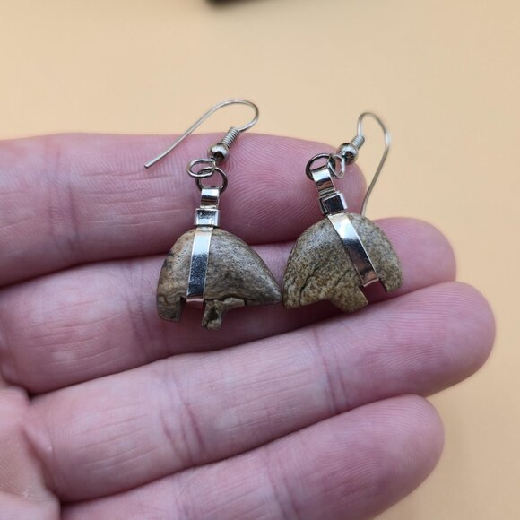 Sterling Silver Jasper Stone Bear Native Style Earrings A5653 - Picture 3 of 5